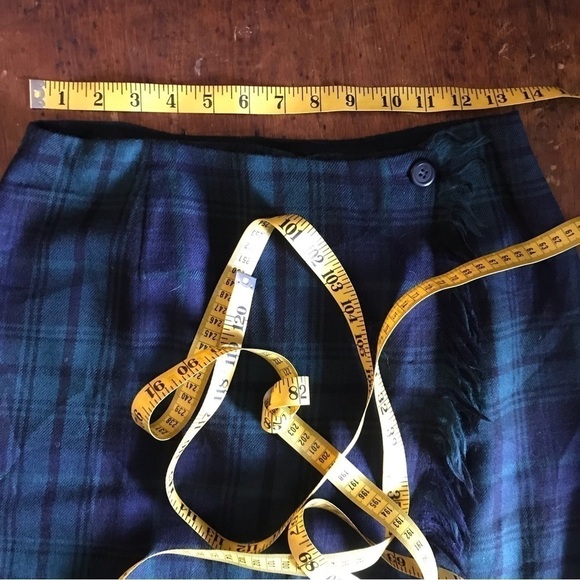 Rafaella wool tartan skirt. Women’s size 8. Wrap style. - Picture 6 of 6